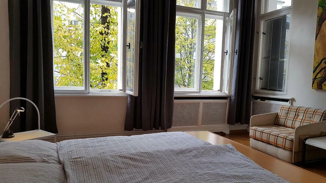 Kunstlerischer Stilmix Daire Berlin